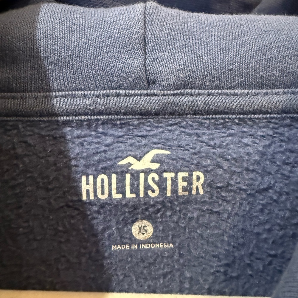 Hollister feel good Blue Pullover Hoodie in XS - Picture 2 of 3